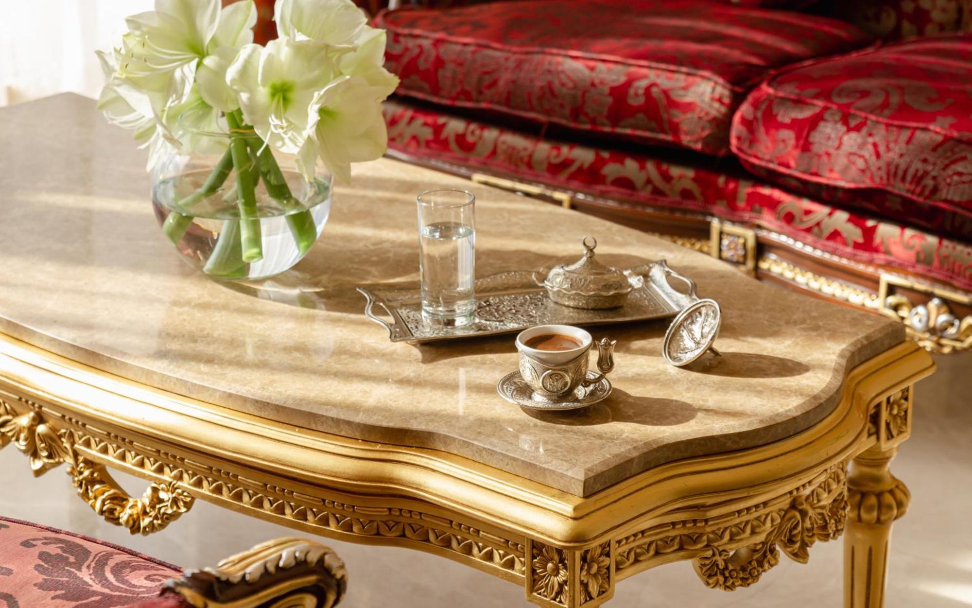 Shamakhi Palace Sharadil Seredil Exterior foto A coffee table