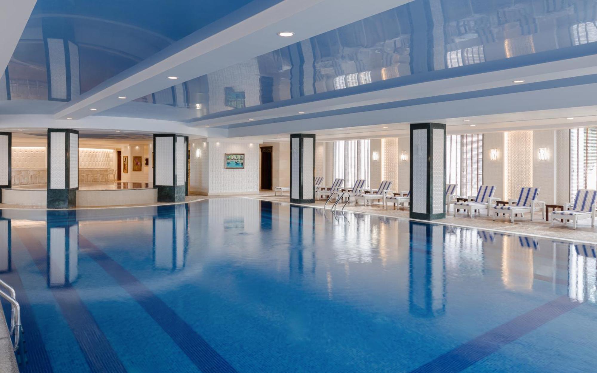 Shamakhi Palace Sharadil Seredil Exterior foto The pool at the hotel