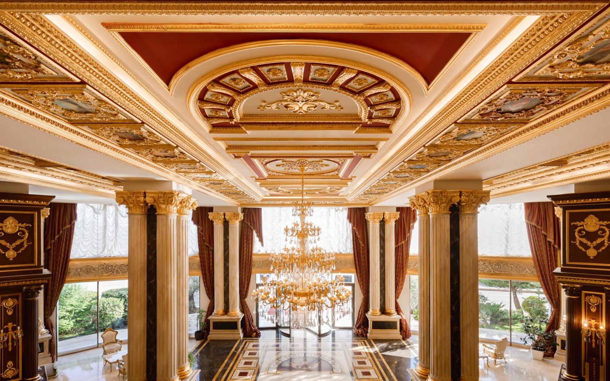 Shamakhi Palace Sharadil Seredil Exterior foto The lobby of the hotel