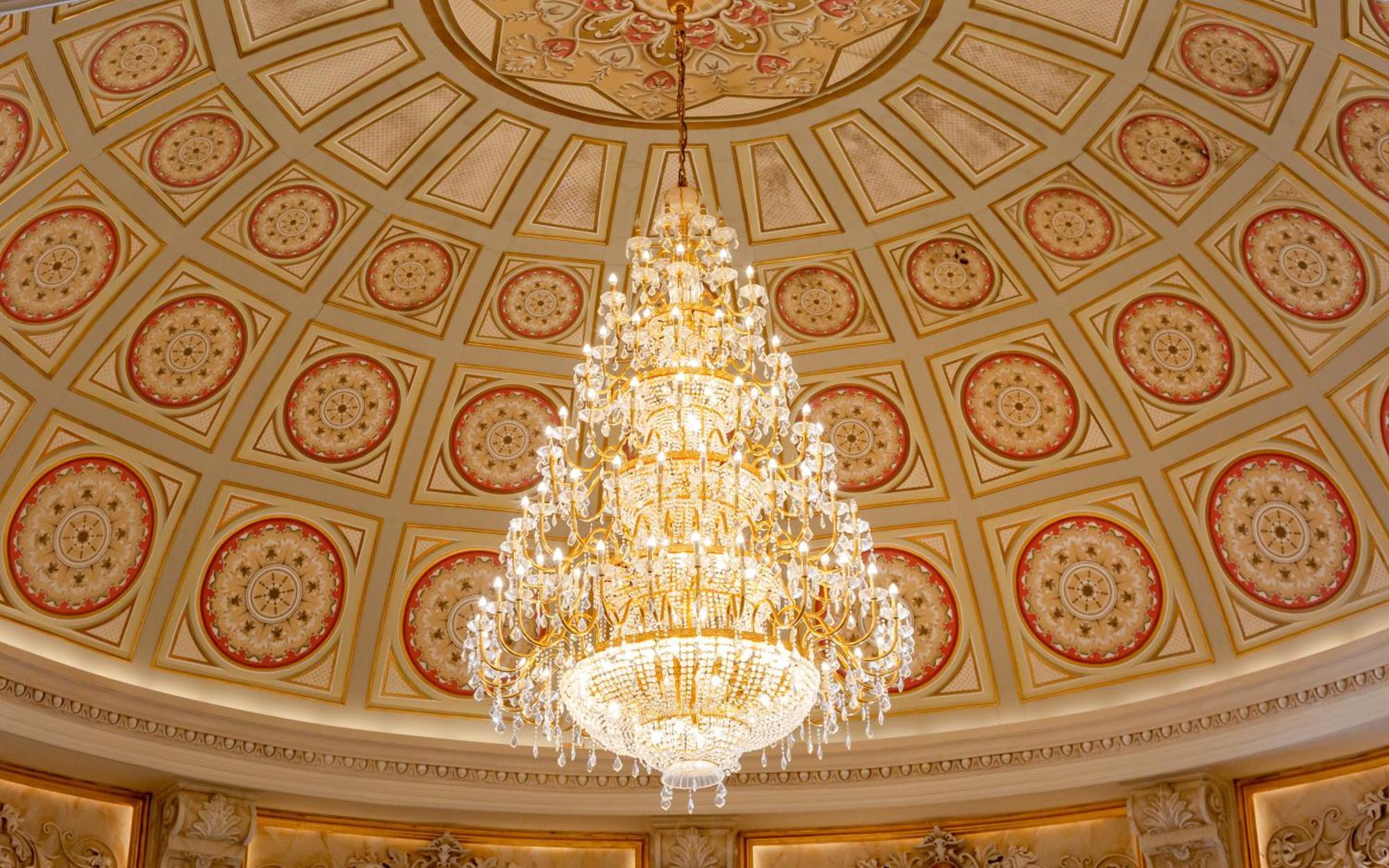 Shamakhi Palace Sharadil Seredil Exterior foto The ceiling of the ballroom