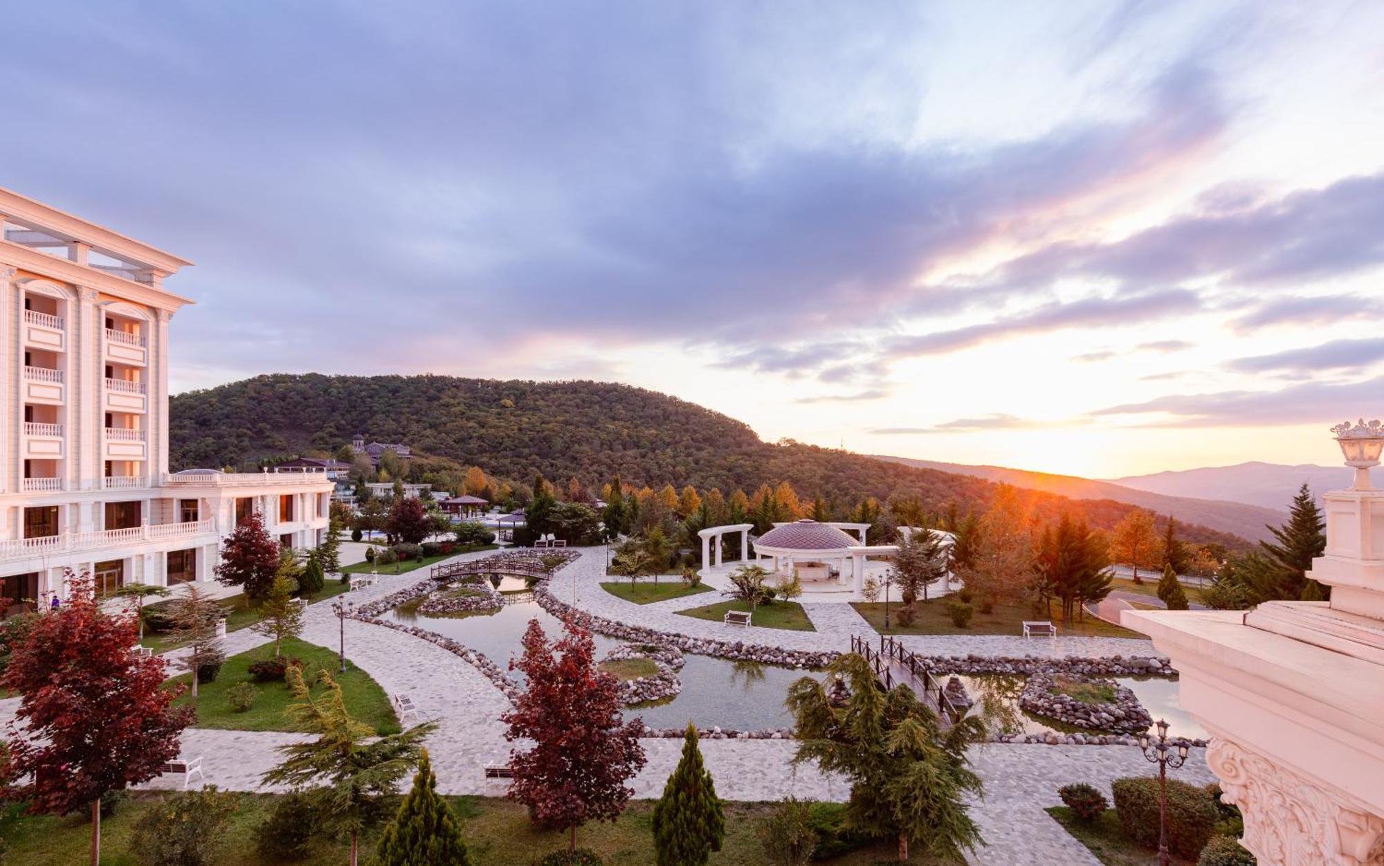 Shamakhi Palace Sharadil Seredil Exterior foto View of the campus