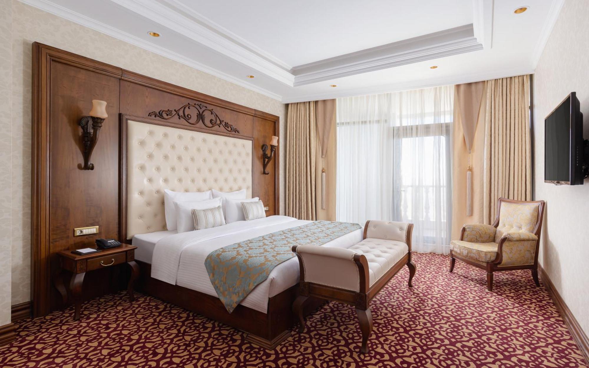 Shamakhi Palace Sharadil Seredil Exterior foto A bedroom at the hotel